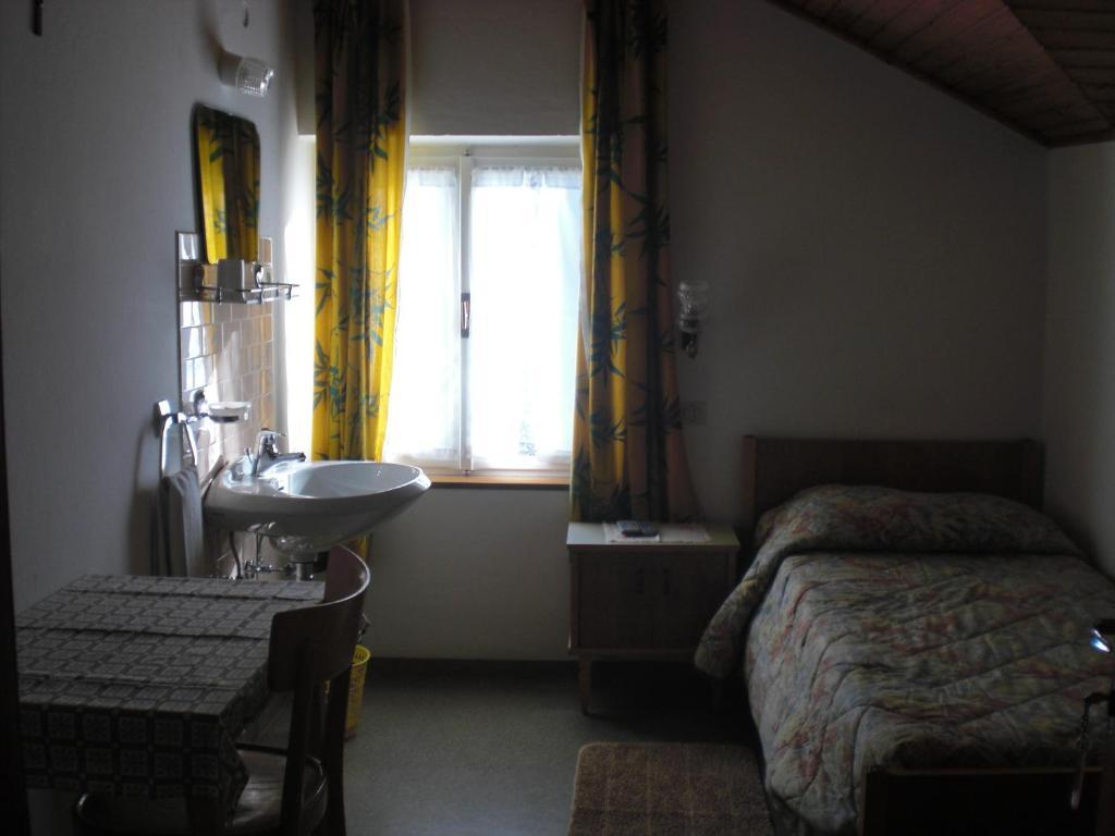 B&B Rosalpina Vigo di Fassa Ruang foto